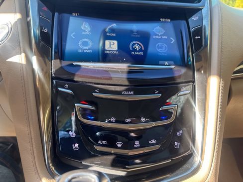Used 2014 Cadillac CTS Luxury RWD image 17