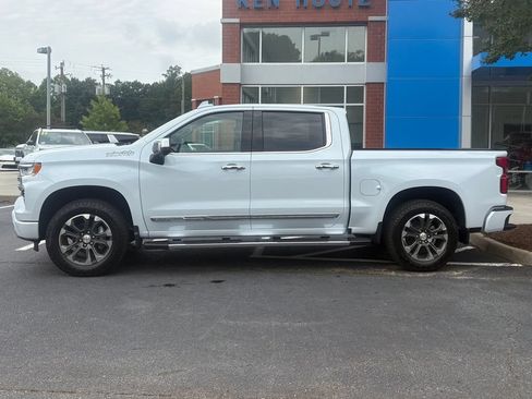 New 2026 Chevrolet Silverado 1500 High Country w/ Technology Package AWD/4WD image 2