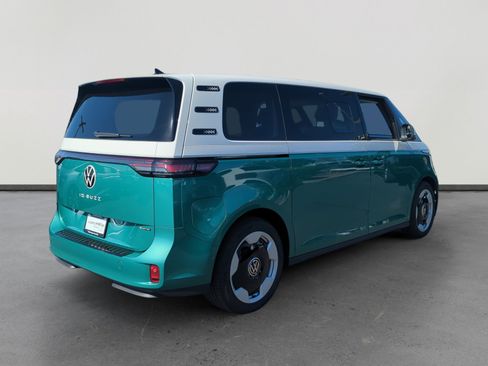 New 2025 Volkswagen ID. Buzz Pro S Plus image 5