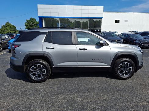 Used 2025 Chevrolet Equinox ACTIV AWD/4WD image 8