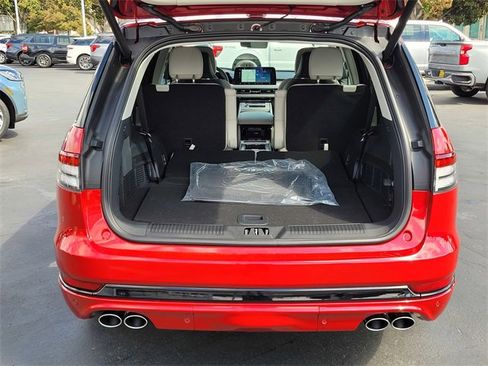 New 2025 Lincoln Aviator Reserve w/ Equipment Group 201A image 16