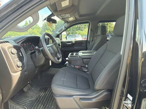 Used 2021 Chevrolet Silverado 2500 Custom w/ Custom Value Package AWD/4WD image 19