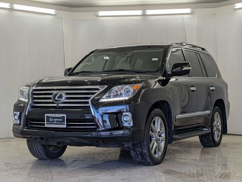 Used 2015 Lexus LX 570 4WD image 4