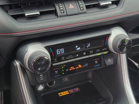 Used 2025 Toyota RAV4 XSE w/ Premium Package image 26