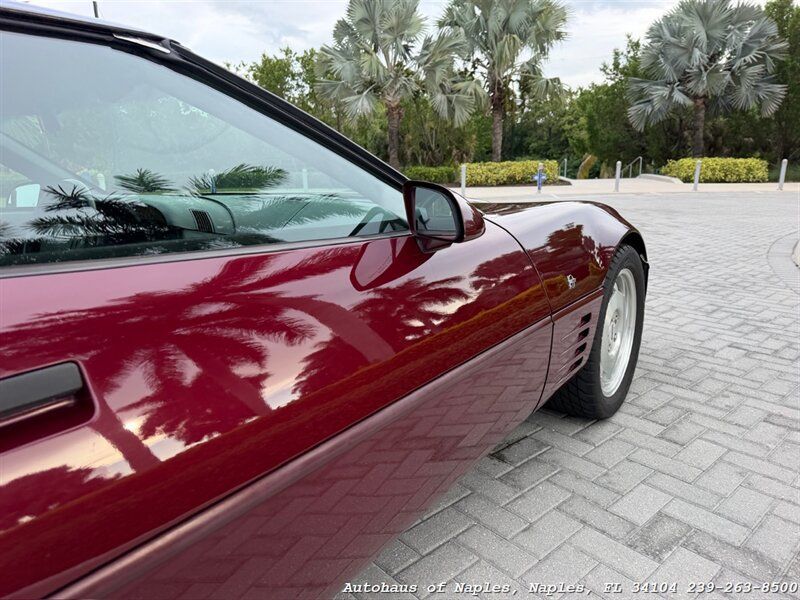 Used 1993 Chevrolet Corvette Coupe RWD image 17
