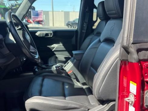 Used 2025 Ford Bronco Badlands AWD/4WD image 27