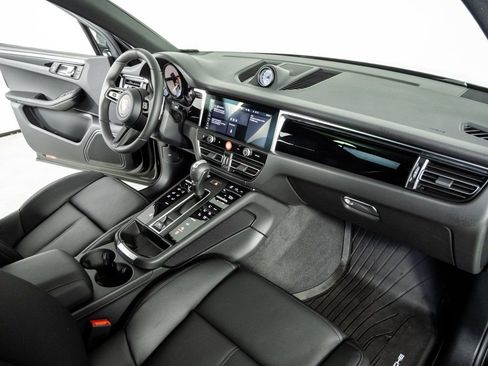New 2026 Porsche Macan AWD/4WD image 25
