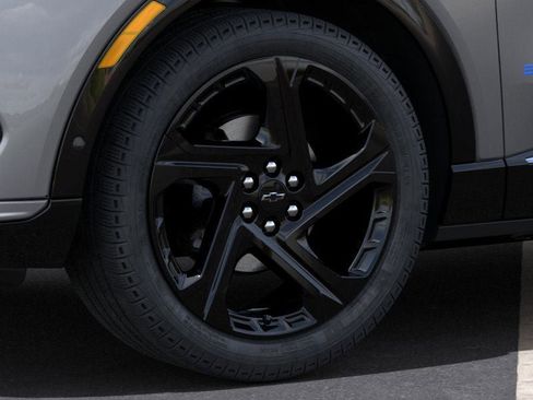 New 2025 Chevrolet Equinox EV RS image 43