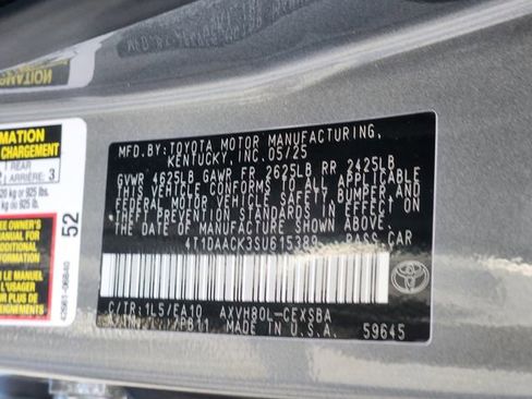 Used 2025 Toyota Camry SE image 35