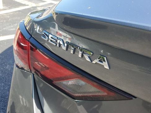Used 2023 Nissan Sentra SR w/ SR Premium Package FWD image 6
