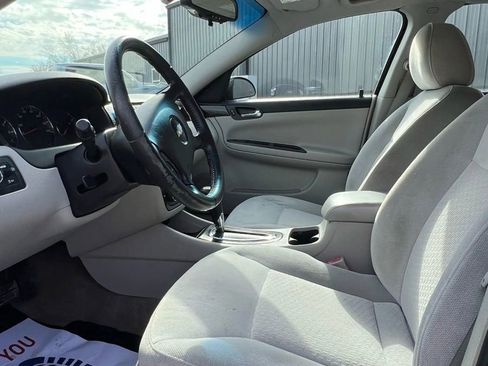 Used 2013 Chevrolet Impala LT image 9