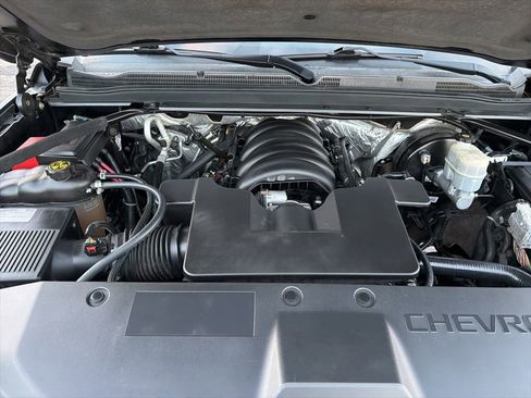 Used 2016 Chevrolet Suburban LT w/ Luxury Package image 36