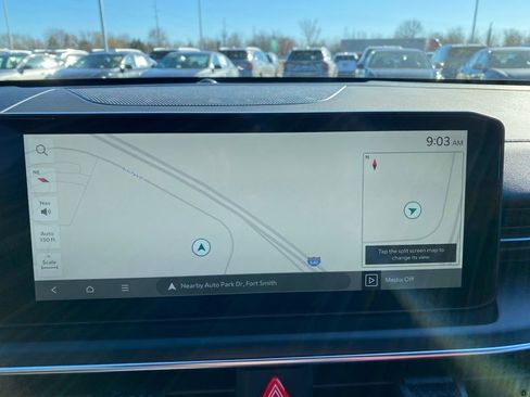 Used 2025 Toyota Tacoma TRD Off-Road image 17