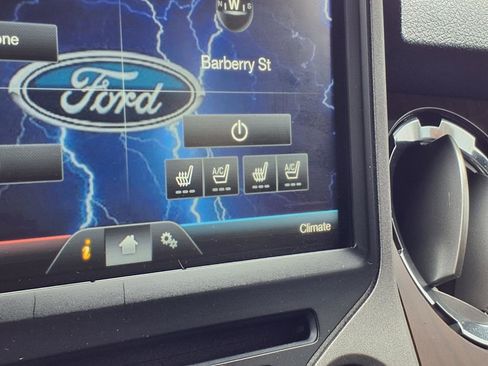 Used 2015 Ford F250 Lariat w/ Chrome Package image 5