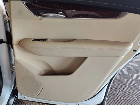 Used 2019 Cadillac XT5 Luxury AWD/4WD image 11