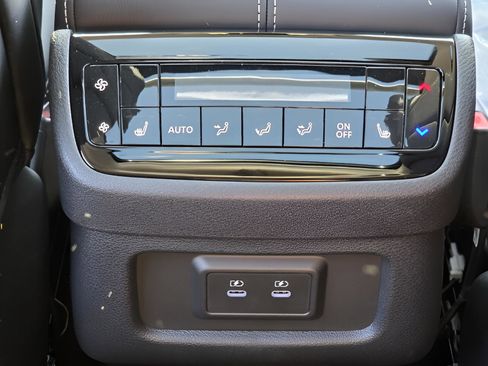 New 2026 INFINITI QX60 Luxe w/ Cargo Package FWD image 10