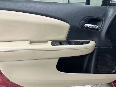 Used 2013 Chrysler 200 Limited w/ Sun/Sound Group image 23