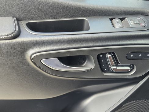 Used 2024 Mercedes-Benz Sprinter 3500 image 18