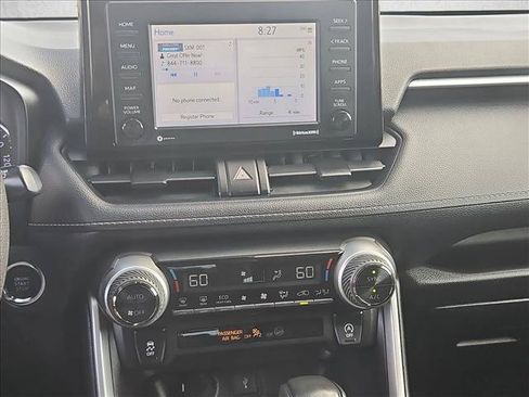 Used 2021 Toyota RAV4 XLE FWD image 19