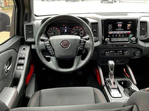 Used 2023 Nissan Frontier Pro-X w/ Technology Package image 7