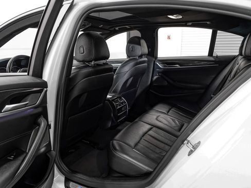 Used 2019 BMW 540i w/ M Sport Package RWD image 44