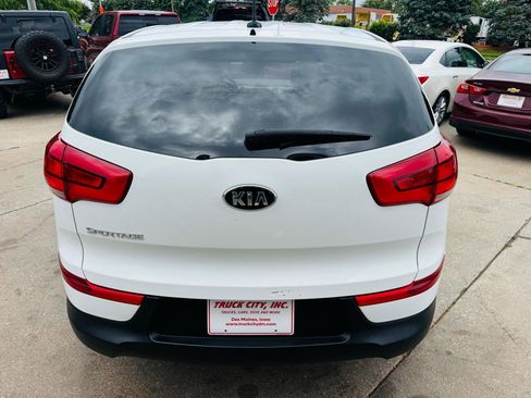 Used 2016 Kia Sportage LX FWD image 4