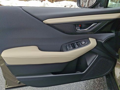 Certified 2025 Subaru Outback Premium image 13