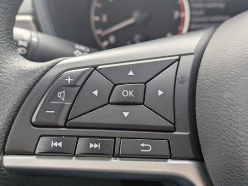 Used 2024 Nissan Altima 2.5 SV FWD image 23