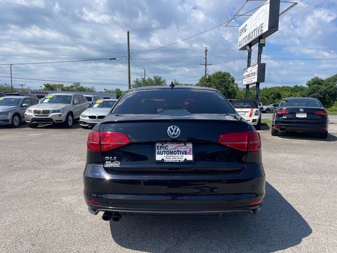 Used 2017 Volkswagen Jetta GLI FWD image 6