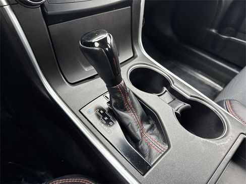 Used 2016 Toyota Camry SE image 19