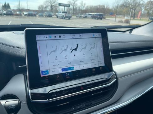 Used 2024 Jeep Compass Limited w/ Elite Group image 11