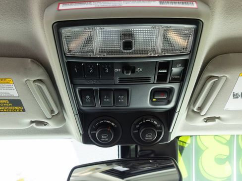 Certified 2024 Toyota 4Runner TRD Off-Road Premium w/ Moonroof Package AWD/4WD image 24