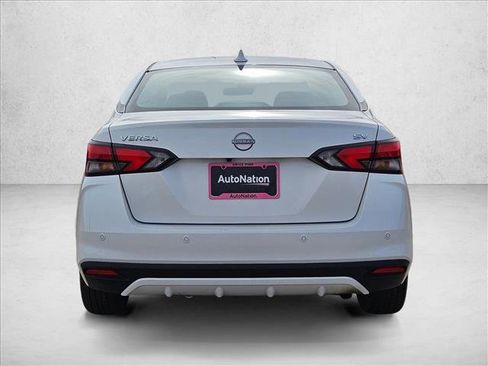 Used 2024 Nissan Versa SV FWD image 7