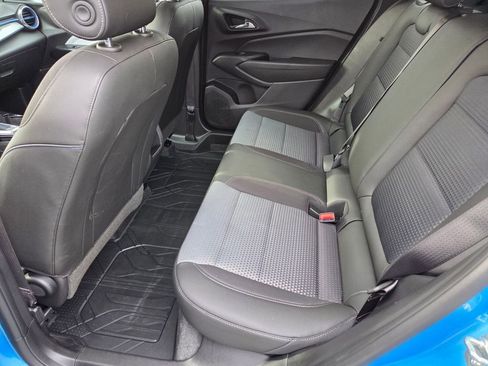 Used 2025 Chevrolet Trax LT w/ Driver Confidence Package FWD image 14