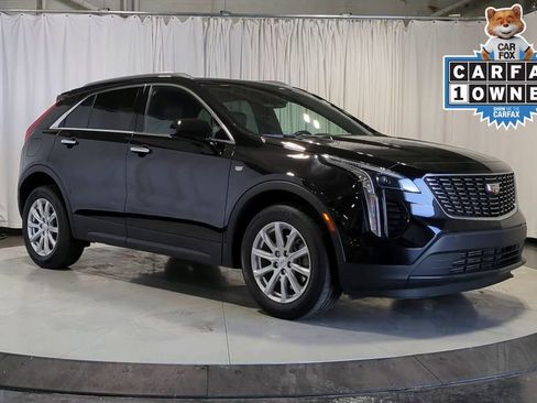 Used 2023 Cadillac XT4 Luxury w/ Cold Weather Package image 2