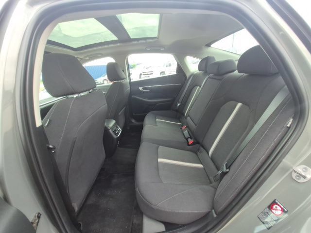 Used 2023 Hyundai Sonata SEL w/ Convenience Package FWD image 12