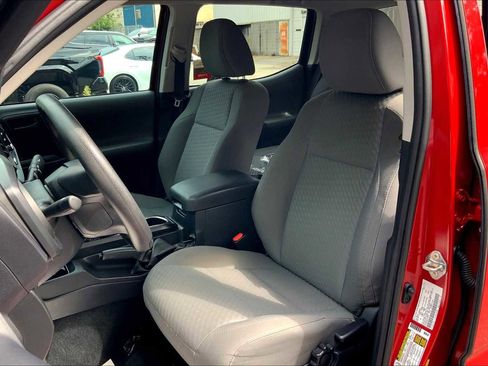 Certified 2020 Toyota Tacoma SR image 7