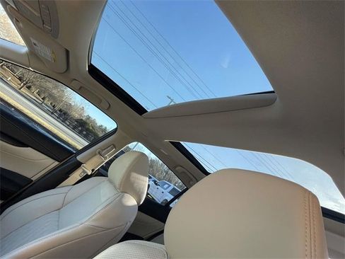 Used 2023 Nissan Maxima Platinum w/ Sport Mat Group image 16