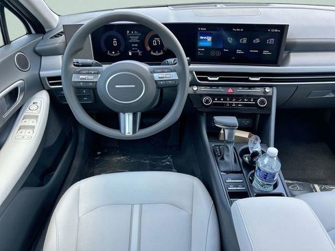 New 2026 Hyundai Sonata SE FWD image 18