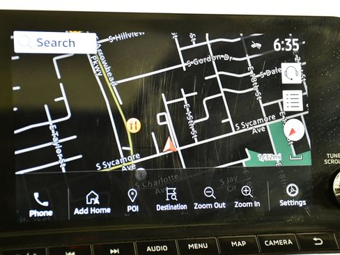 Used 2023 Mitsubishi Outlander SE image 27