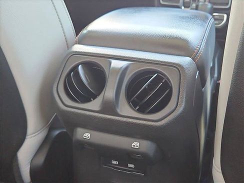 Used 2021 Jeep Gladiator Mojave AWD/4WD image 25