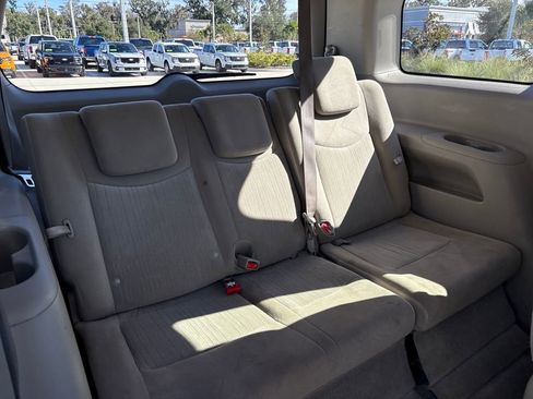 Used 2016 Nissan Quest SV image 30