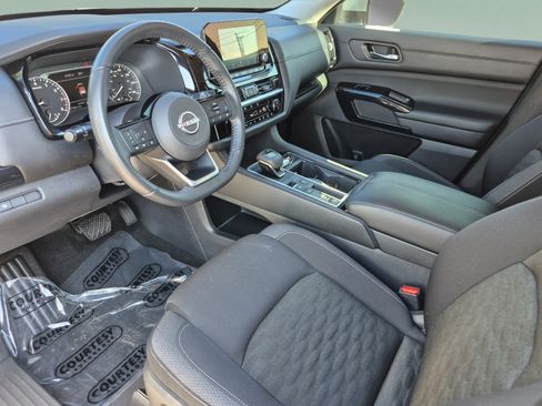 Certified 2022 Nissan Pathfinder SV FWD image 20