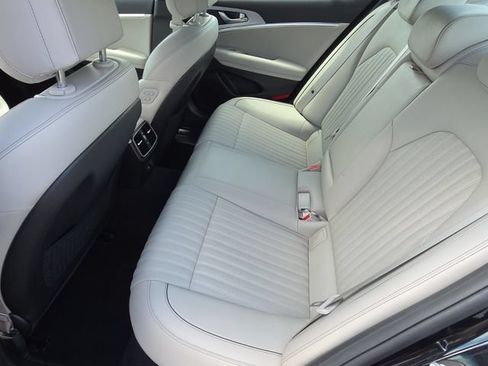 Used 2023 Genesis G70 2.0T w/ Sport Prestige Package RWD image 13