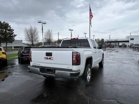 Used 2018 GMC Sierra 1500 SLT w/ Max Trailering Package image 5