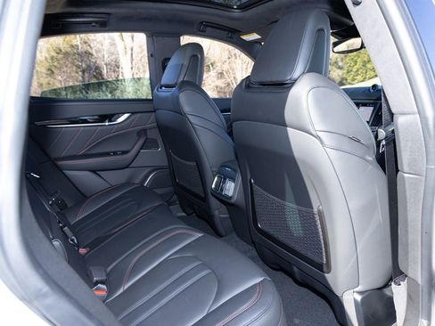 Used 2024 Maserati Levante Modena Ultima image 38