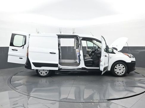 Used 2022 Ford Transit Connect XL FWD image 32