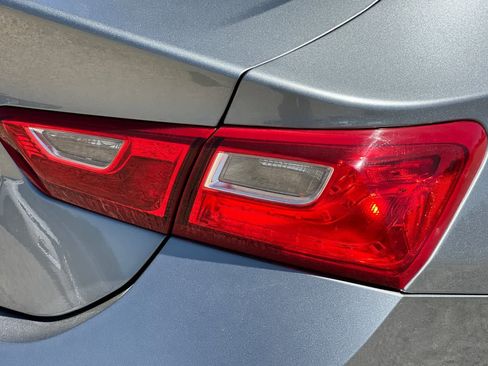 Used 2024 Chevrolet Malibu LS FWD image 33