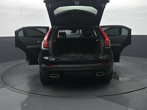 Used 2023 Cadillac XT4 Premium Luxury w/ Enhanced Visibility Package FWD image 38