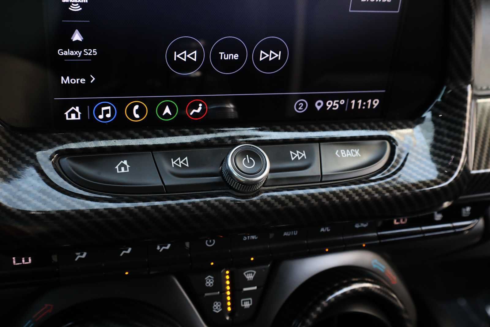 Used 2020 Chevrolet Camaro SS RWD image 28